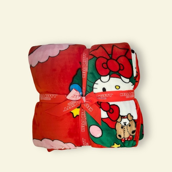 Hello kitty Christmas blanket - Picture 3 of 3